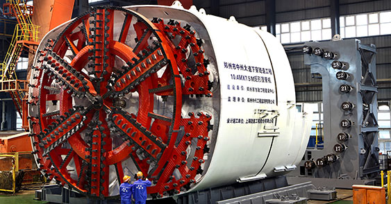 Φ7.5米×10.4米超大断面矩形顶管机(郑州下穿中州大道隧道工程)